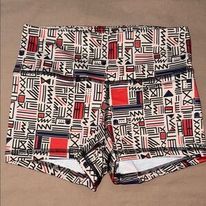 Fleo x DNDL Shorts - Monet